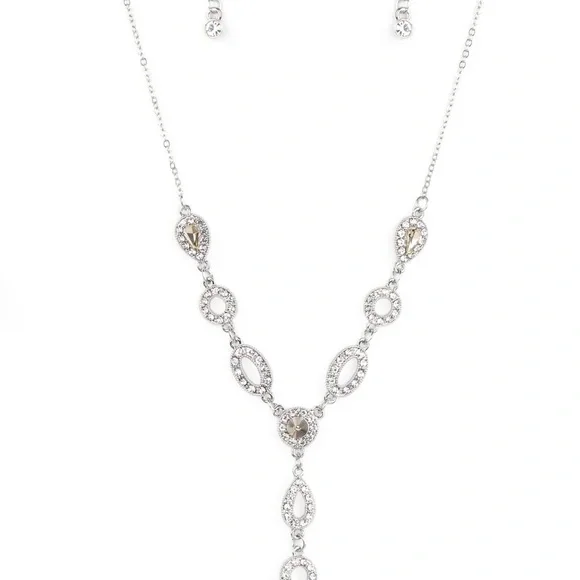 Royal Redux - Necklace and Earrings Set - Picture 3 of 3